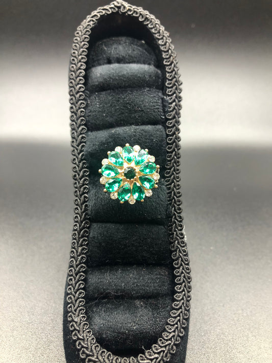 Green & Clear Glass Crystal Flower Ring